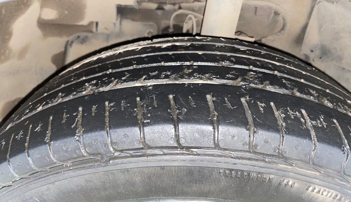 2023 Tata NEXON XMA PETROL, Petrol, Automatic, 30,496 km, Left Front Tyre Tread