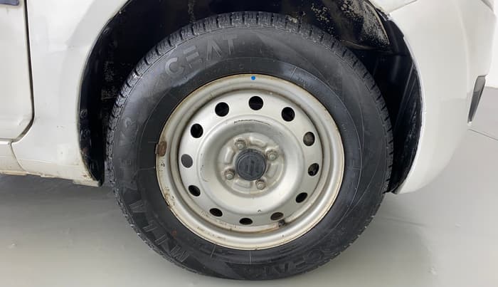 2011 Maruti Ritz LXI, Petrol, Manual, 85,273 km, Right Front Wheel