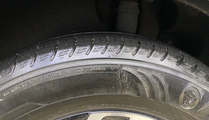 2023 KIA CARENS LUXURY PLUS 1.5 DIESEL 7 STR, Diesel, Manual, 6,575 km, Left Rear Tyre Tread