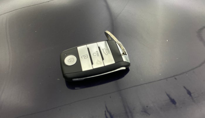 2023 KIA CARENS LUXURY PLUS 1.5 DIESEL 7 STR, Diesel, Manual, 6,575 km, Key Close Up