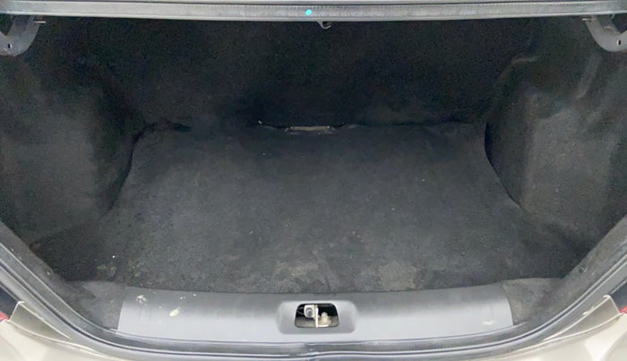 2015 Maruti Swift Dzire VXI 1.2 BS IV, Petrol, Manual, 32,738 km, Boot Inside