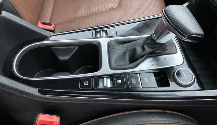 2021 Hyundai ALCAZAR 1.5 SIGNATURE (O) AT 6STR, Diesel, Automatic, 29,261 km, Gear Lever