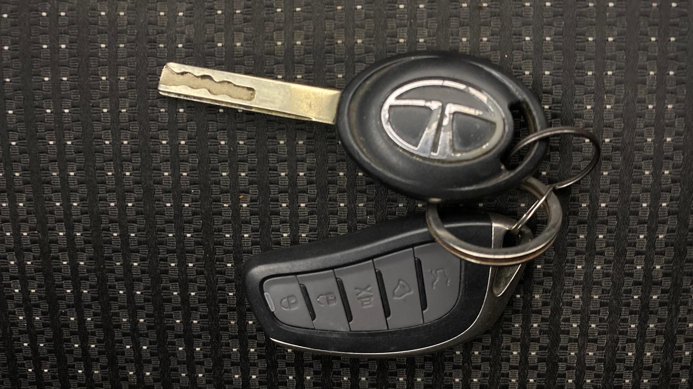2019 Tata TIGOR XM (O) PETROL, Petrol, Manual, 48,008 km, Key Close Up