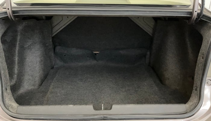 2016 Honda City 1.5L I-VTEC VX (O) MT, Petrol, Manual, 85,883 km, Boot Inside