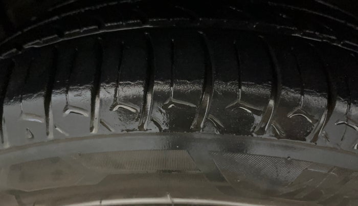 2016 Honda City 1.5L I-VTEC VX (O) MT, Petrol, Manual, 85,883 km, Left Front Tyre Tread