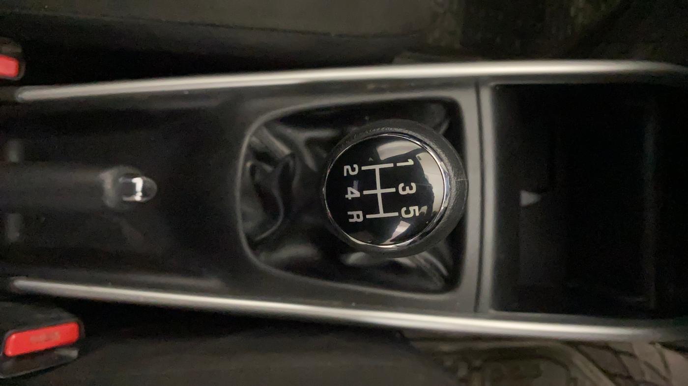 2015 Maruti Baleno DELTA PETROL 1.2, Petrol, Manual, 77,913 km, Gear Lever