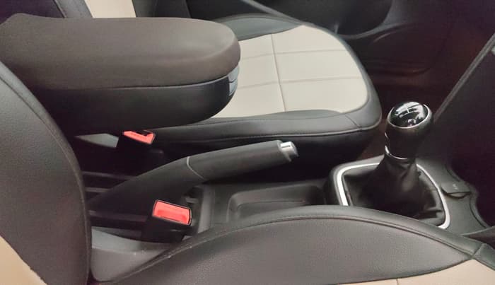 2021 Volkswagen Polo HIGHLINE PLUS 1.0, Petrol, Manual, 62,937 km, Gear Lever