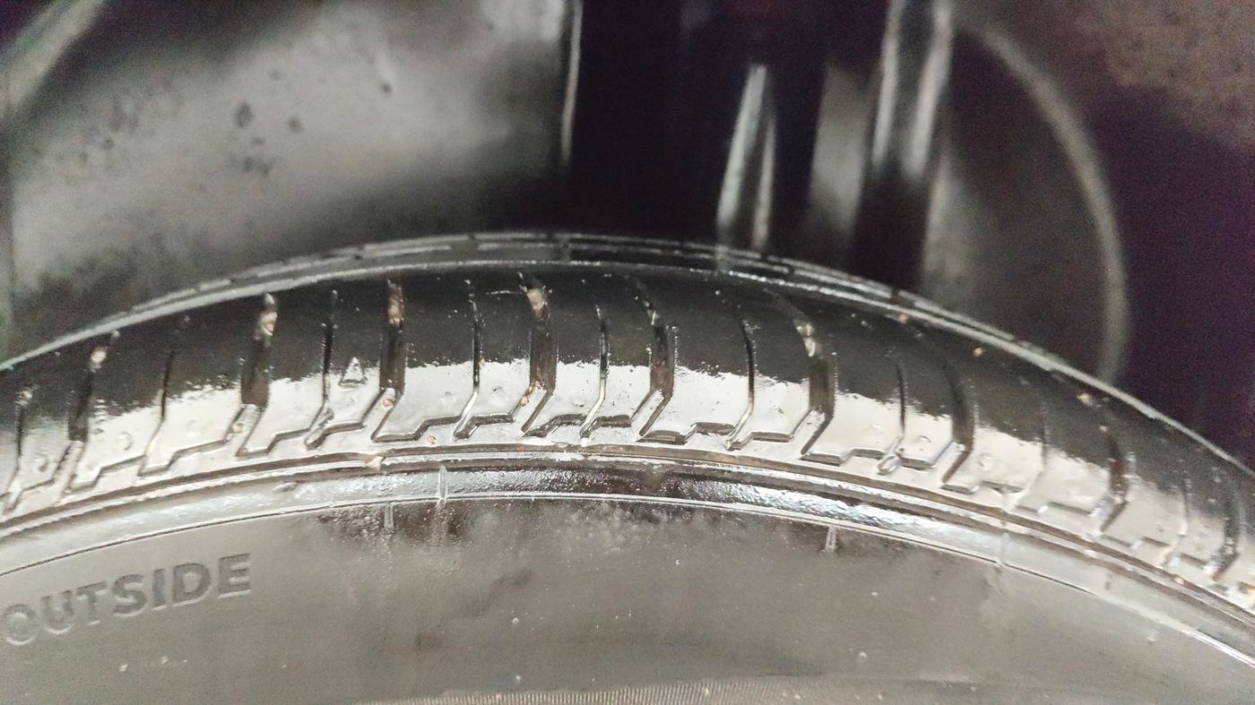 2021 Volkswagen Polo HIGHLINE PLUS 1.0, Petrol, Manual, 62,937 km, Left Rear Tyre Tread