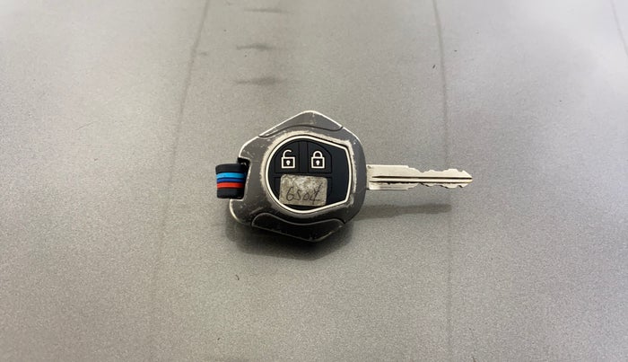 2021 Maruti Swift VXI, Petrol, Manual, 21,112 km, Key Close Up