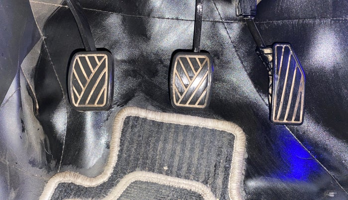 2021 Maruti Swift VXI, Petrol, Manual, 21,112 km, Pedals