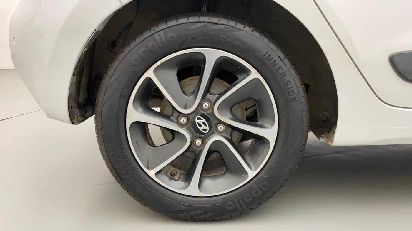 2017 Hyundai Grand i10 ASTA 1.2 KAPPA VTVT, Petrol, Manual, 69,873 km, Right Rear Wheel