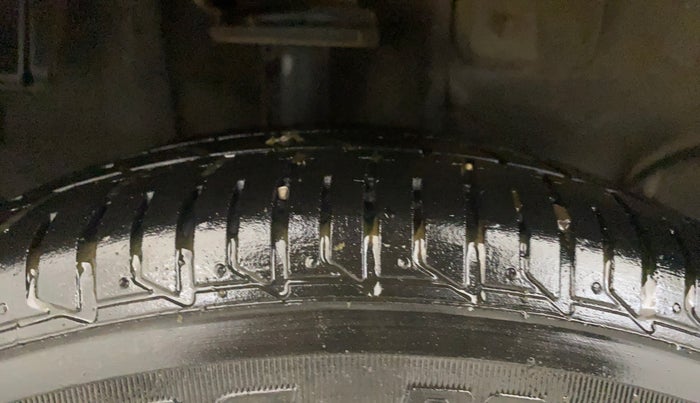2022 Tata Tiago XZ PLUS CNG, CNG, Manual, 82,130 km, Right Rear Tyre Tread