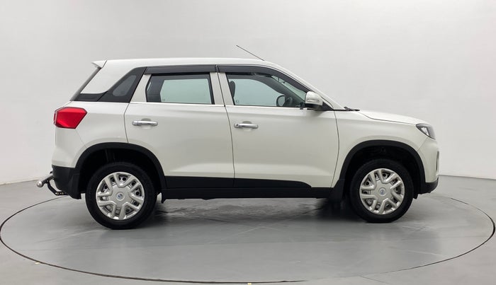 2020 Maruti Vitara Brezza LXI, Petrol, Manual, 25,776 km, Right Side
