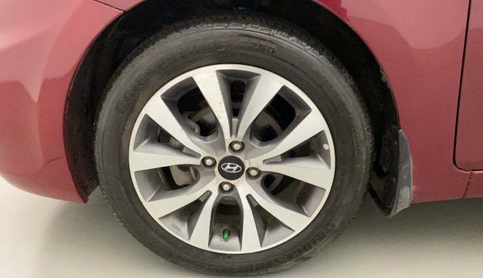 2014 Hyundai Verna FLUIDIC 1.6 VTVT SX, Petrol, Manual, 82,289 km, Left Front Wheel