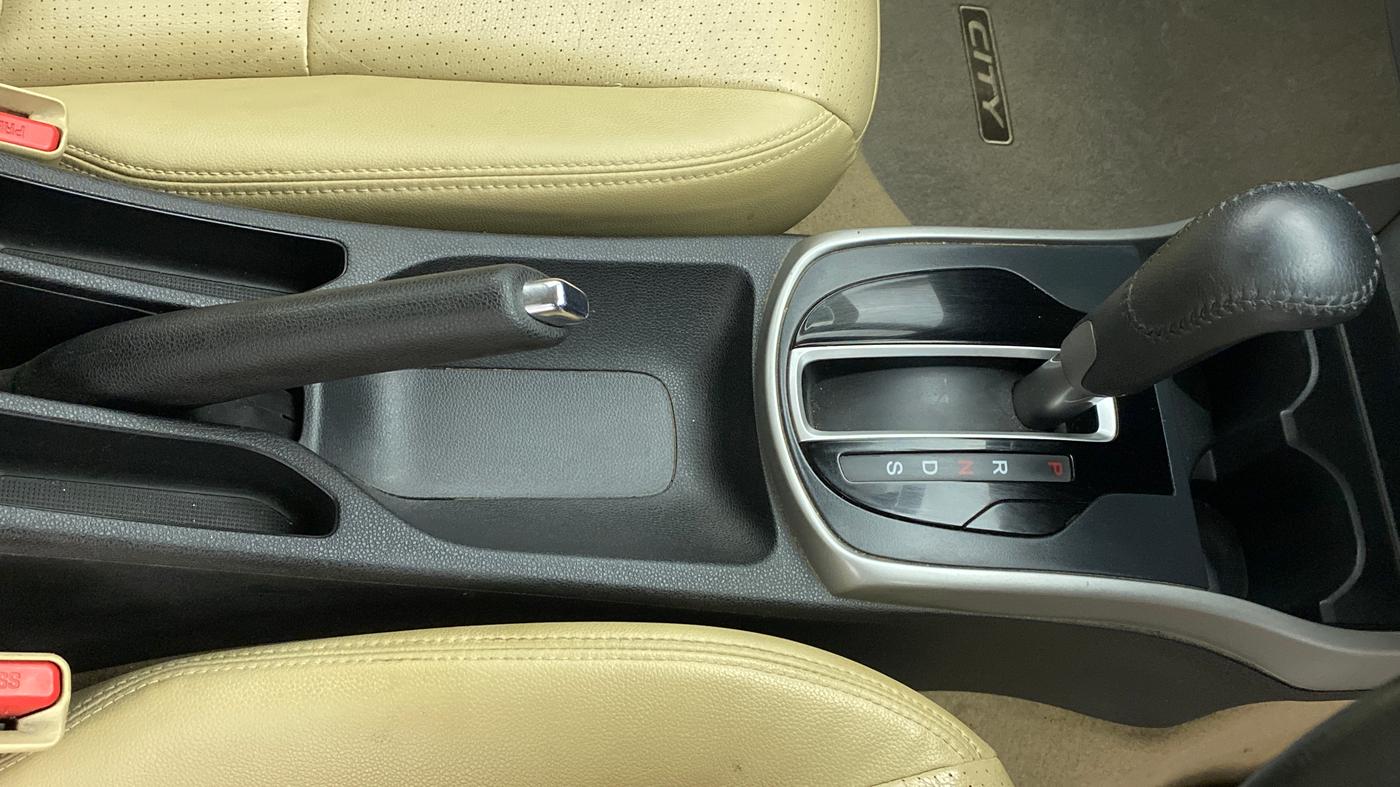 2018 Honda City VX CVT PETROL, Petrol, Automatic, 95,915 km, Gear Lever