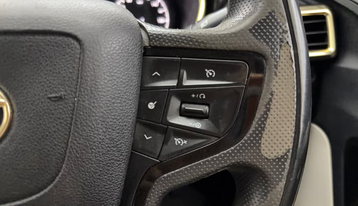 2022 Tata Safari XZ PLUS, Diesel, Manual, 1,01,162 km, Adaptive Cruise Control