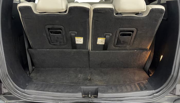 2022 Tata Safari XZ PLUS, Diesel, Manual, 1,01,162 km, Boot Inside