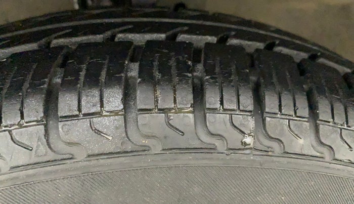 2012 Maruti Swift Dzire VXI, Petrol, Manual, 51,629 km, Left Rear Tyre Tread