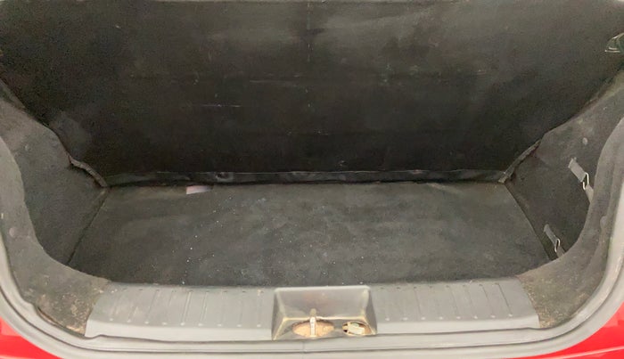 2017 Mahindra KUV 100 NXT K2 D 6S, Diesel, Manual, 66,520 km, Boot Inside