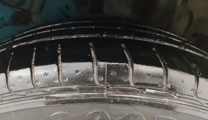 2017 Tata NEXON XM PETROL, Petrol, Manual, 29,923 km, Left Rear Tyre Tread