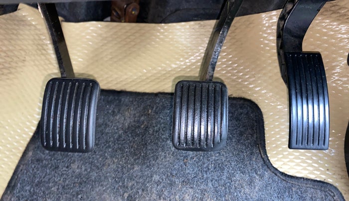 2015 Hyundai Xcent S (O) 1.2, Petrol, Manual, 79,563 km, Pedals