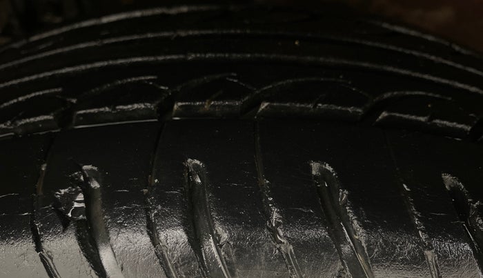 2015 Hyundai Grand i10 MAGNA 1.1 CRDI, Diesel, Manual, 62,288 km, Right Rear Tyre Tread