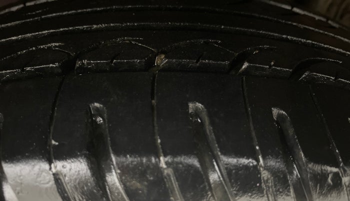 2015 Hyundai Grand i10 MAGNA 1.1 CRDI, Diesel, Manual, 62,288 km, Left Rear Tyre Tread