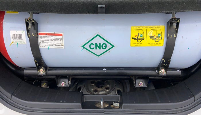 2017 Maruti Wagon R 1.0 LXI CNG, CNG, Manual, 33,265 km, Boot Inside