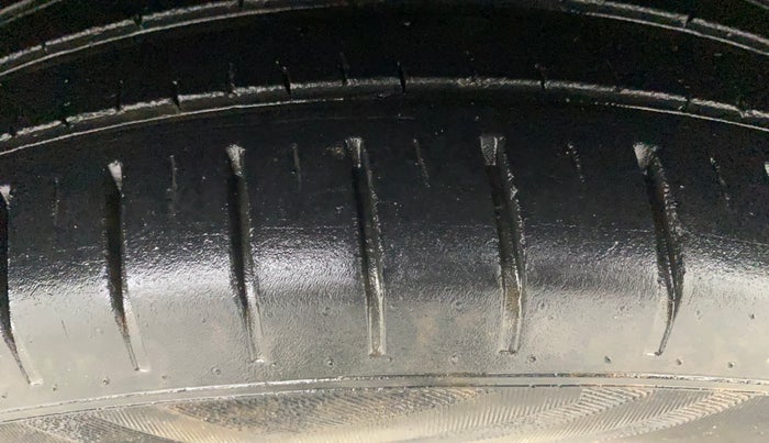 2022 Maruti Baleno ZETA PETROL 1.2, Petrol, Manual, 24,109 km, Left Front Tyre Tread