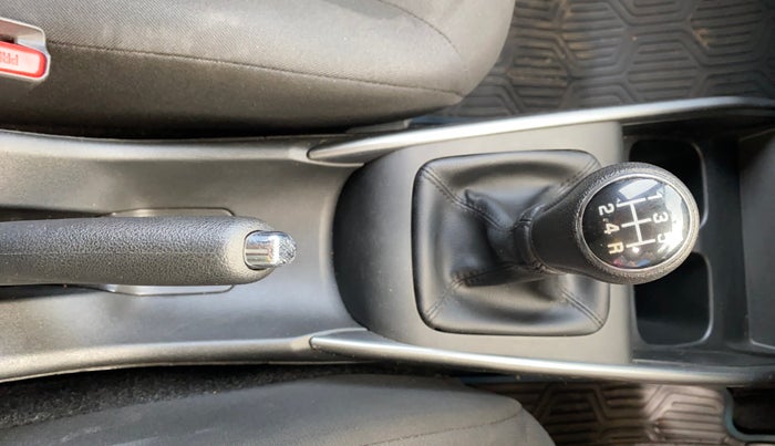 2022 Maruti Baleno ZETA PETROL 1.2, Petrol, Manual, 24,109 km, Gear Lever