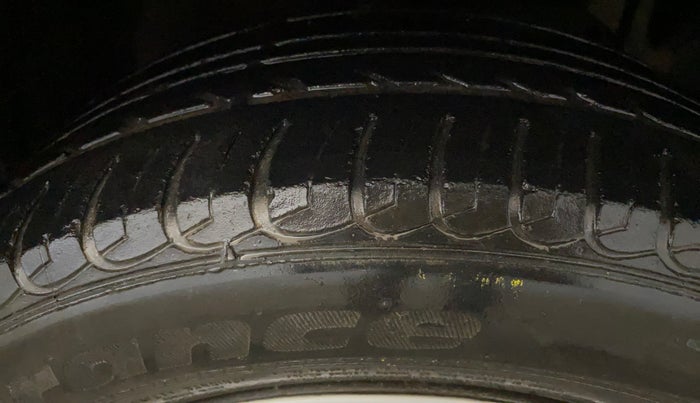 2015 Ford Ecosport AMBIENTE 1.5L PETROL, Petrol, Manual, 46,045 km, Right Front Tyre Tread