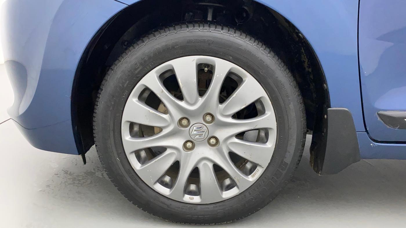 2017 Maruti Baleno ZETA PETROL 1.2, CNG, Manual, 1,02,569 km, Left Front Wheel