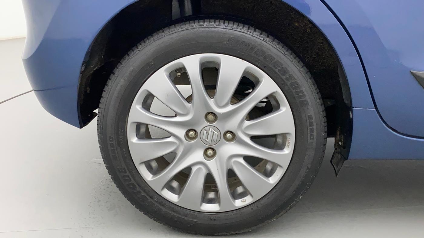 2017 Maruti Baleno ZETA PETROL 1.2, CNG, Manual, 1,02,569 km, Right Rear Wheel