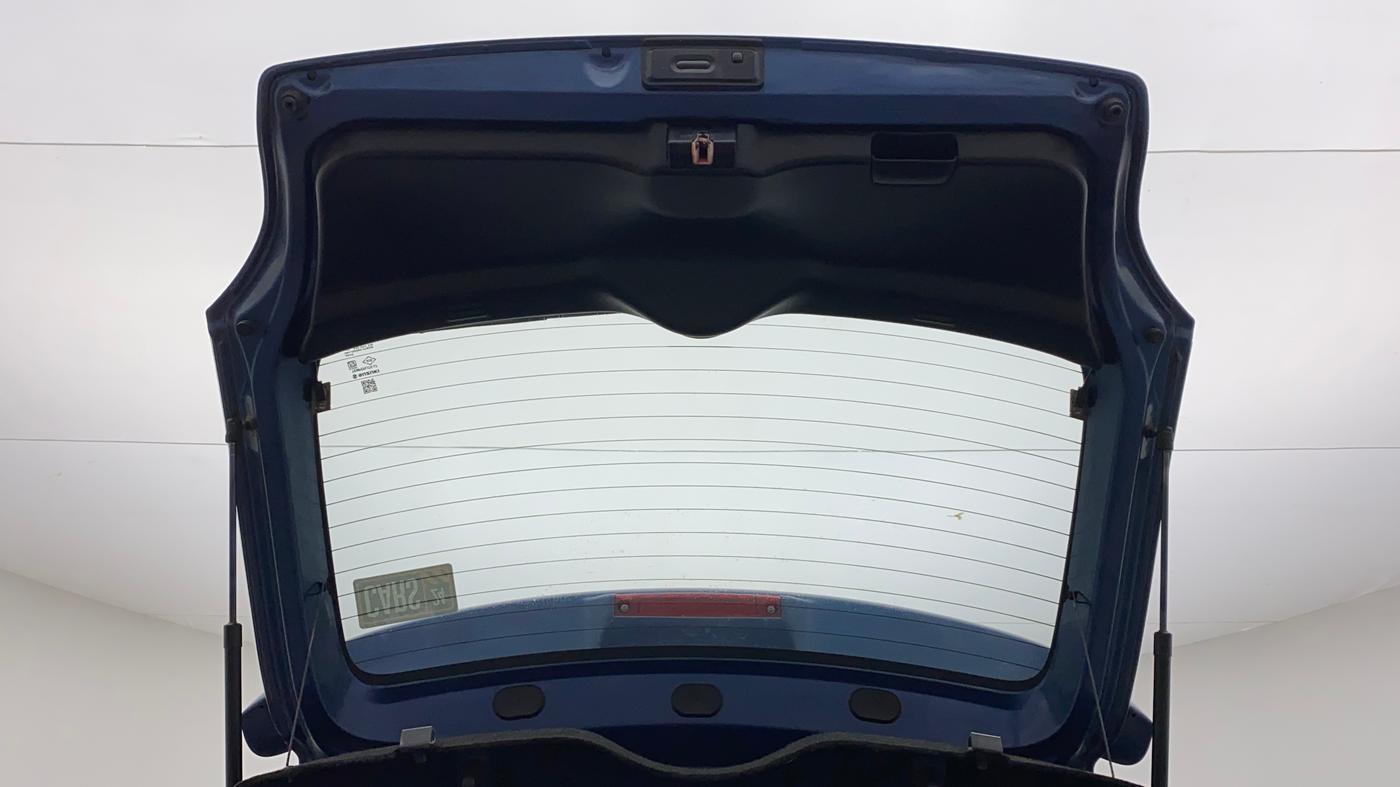 2017 Maruti Baleno ZETA PETROL 1.2, CNG, Manual, 1,02,569 km, Boot Door Open