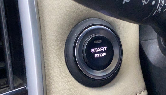 2021 MG HECTOR SHARP 1.5 CVT PETROL DUAL TONE, Petrol, Automatic, 55,274 km, Keyless Start/ Stop Button