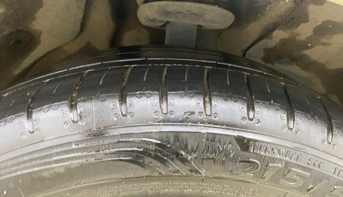 2021 MG HECTOR SHARP 1.5 CVT PETROL DUAL TONE, Petrol, Automatic, 55,274 km, Right Front Tyre Tread