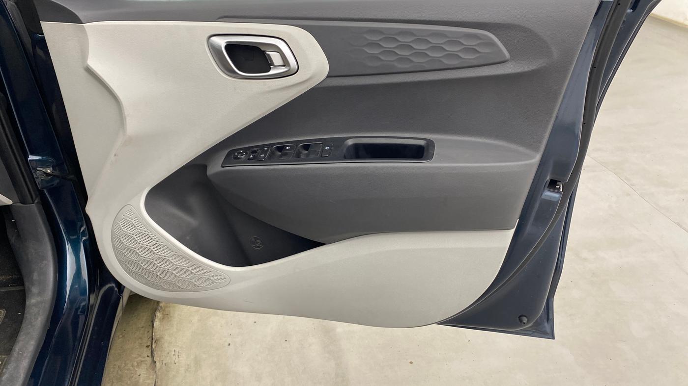 2020 Hyundai GRAND I10 NIOS SPORTZ AMT 1.2 KAPPA VTVT, Petrol, Automatic, 25,444 km, Driver Side Door Panels Control