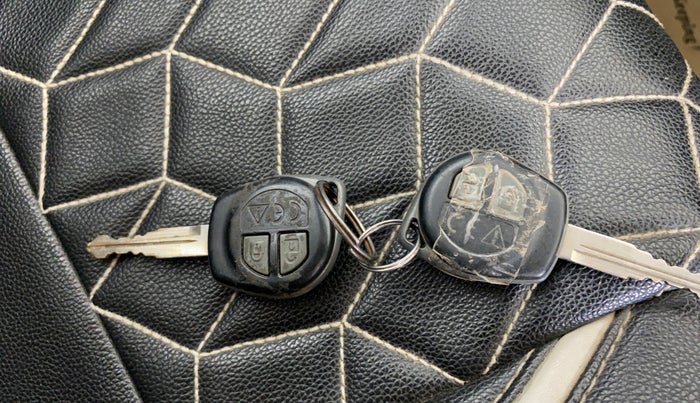 2021 Maruti Baleno DELTA PETROL 1.2, Petrol, Manual, 88,171 km, Key Close Up