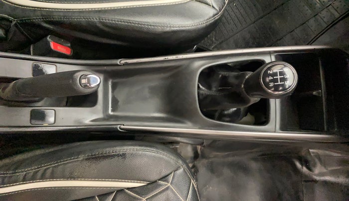 2021 Maruti Baleno DELTA PETROL 1.2, Petrol, Manual, 88,171 km, Gear Lever