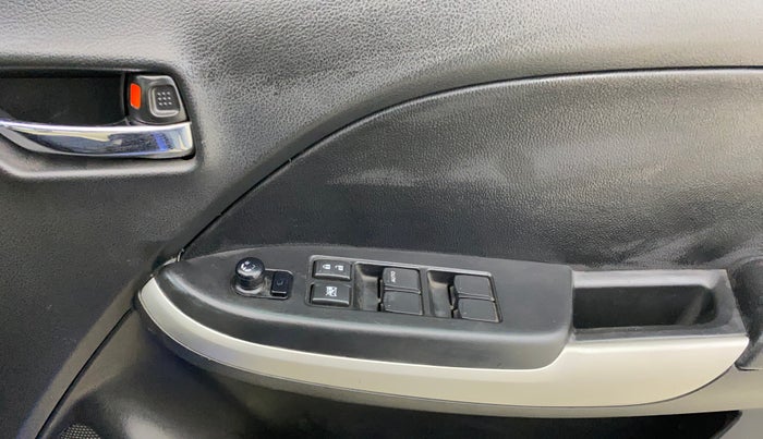 2016 Maruti Baleno ZETA CVT PETROL 1.2, Petrol, Automatic, 79,933 km, Driver Side Door Panels Control