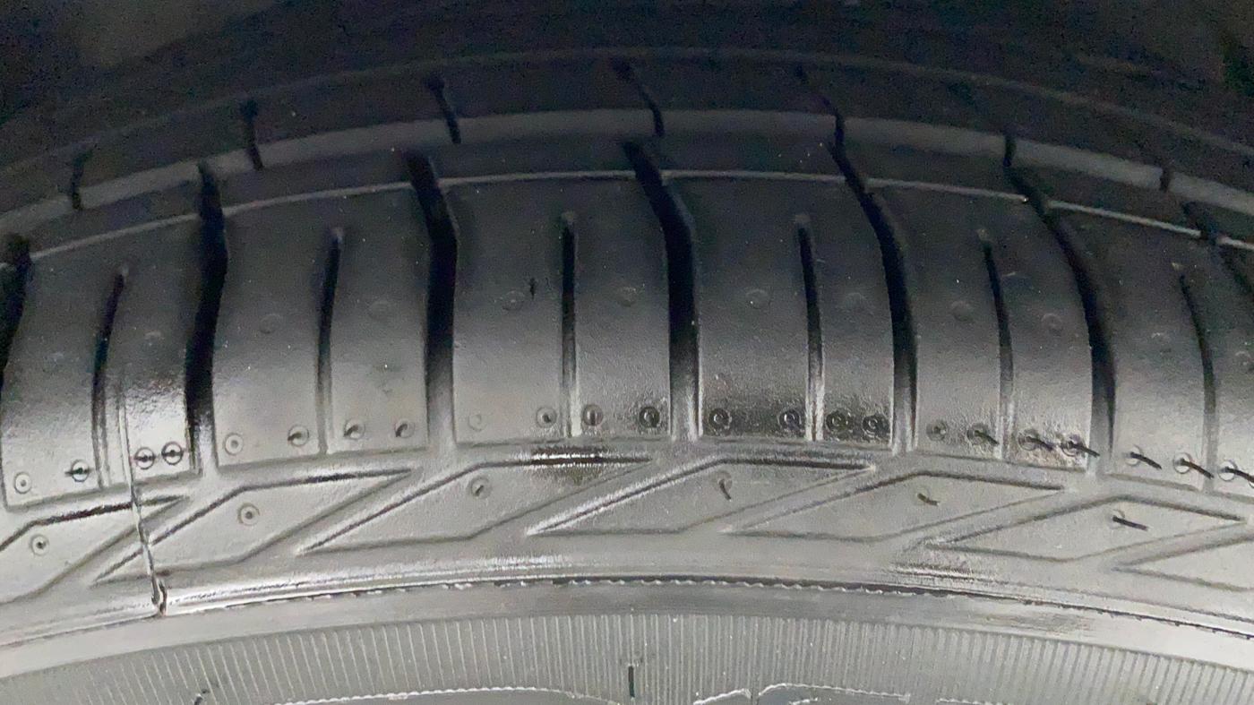 2012 Honda Accord 2.4L I-VTEC AT, Petrol, Automatic, 50,830 km, Right Front Tyre Tread