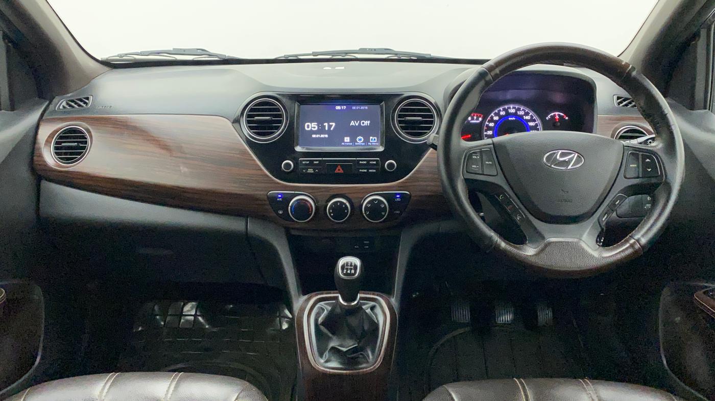 2018 Hyundai Grand i10 SPORTZ 1.2 KAPPA VTVT, Petrol, Manual, 40,814 km, Dashboard
