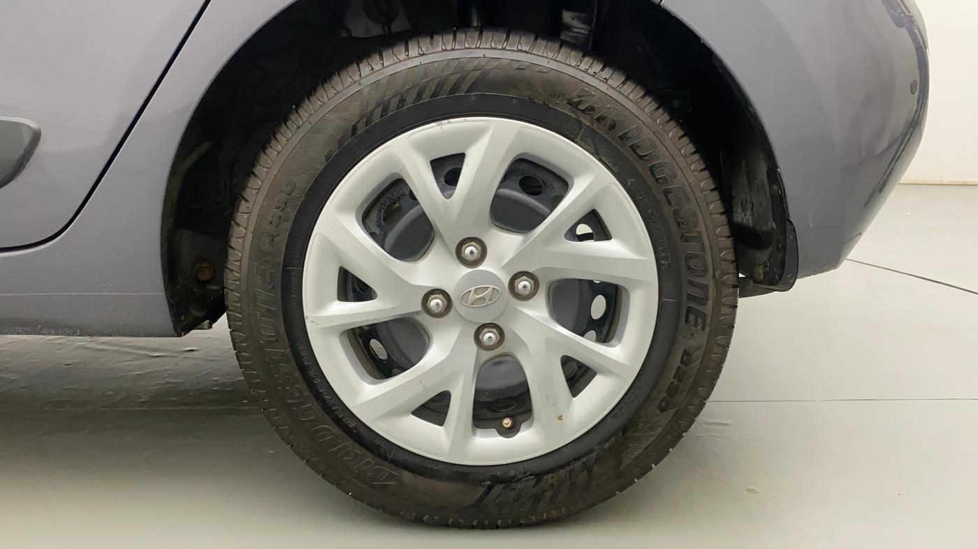 2018 Hyundai Grand i10 SPORTZ 1.2 KAPPA VTVT, Petrol, Manual, 40,814 km, Left Rear Wheel