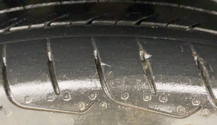 2020 KIA SELTOS HTX 1.5 PETROL, Petrol, Manual, 97,085 km, Right Rear Tyre Tread