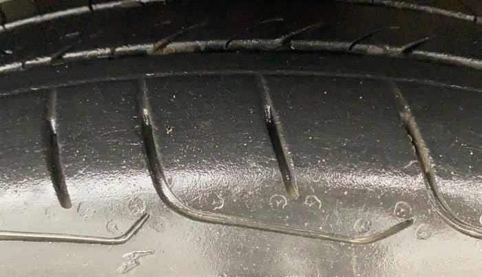 2020 KIA SELTOS HTX 1.5 PETROL, Petrol, Manual, 97,085 km, Right Front Tyre Tread