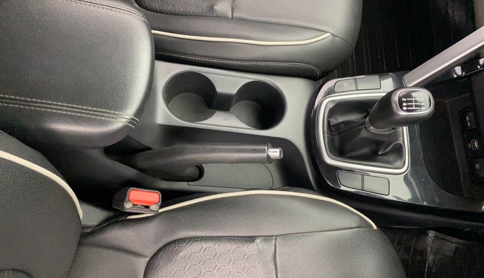 2020 KIA SELTOS HTX 1.5 PETROL, Petrol, Manual, 97,085 km, Gear Lever