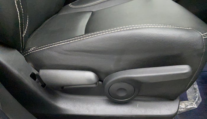 2021 Maruti S Cross ZETA 1.5, Petrol, Manual, 9,845 km, Driver Side Adjustment Panel