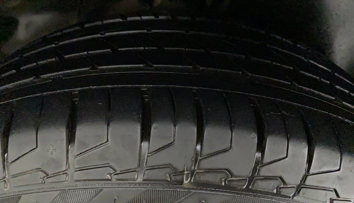 2021 Maruti S Cross ZETA 1.5, Petrol, Manual, 9,845 km, Right Rear Tyre Tread