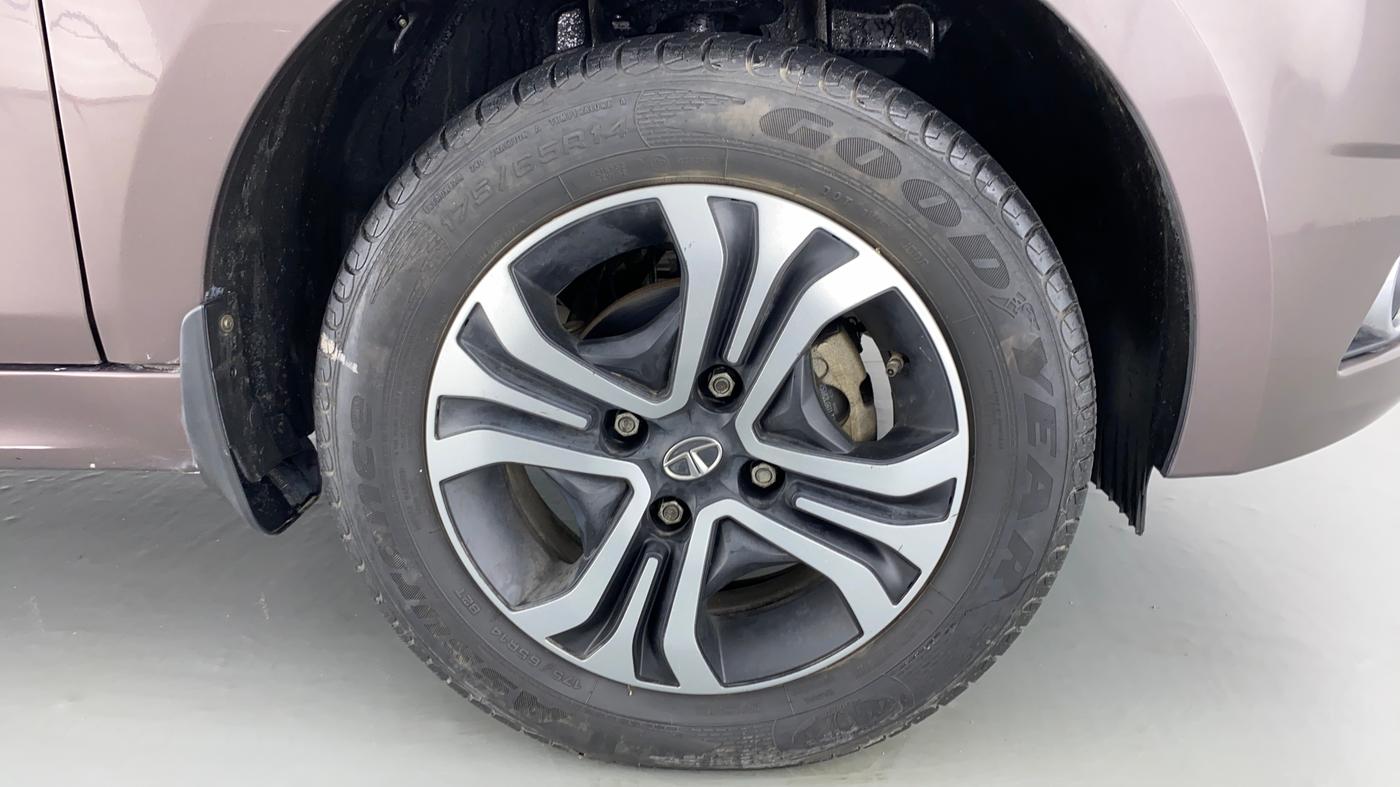 2019 Tata Tiago XZ 1.2 REVOTRON, Petrol, Manual, 19,450 km, Right Front Wheel