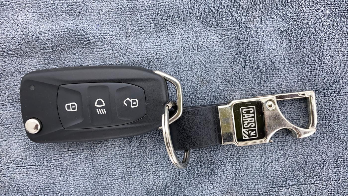 2019 Tata Tiago XZ 1.2 REVOTRON, Petrol, Manual, 19,450 km, Key Close Up